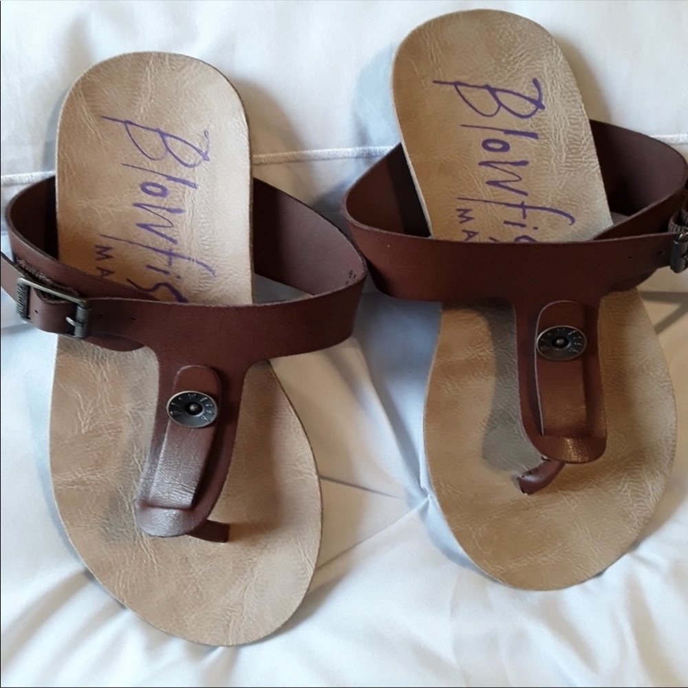 Blowfish Malibu Womens Flip Flop Sandals Size 8.5